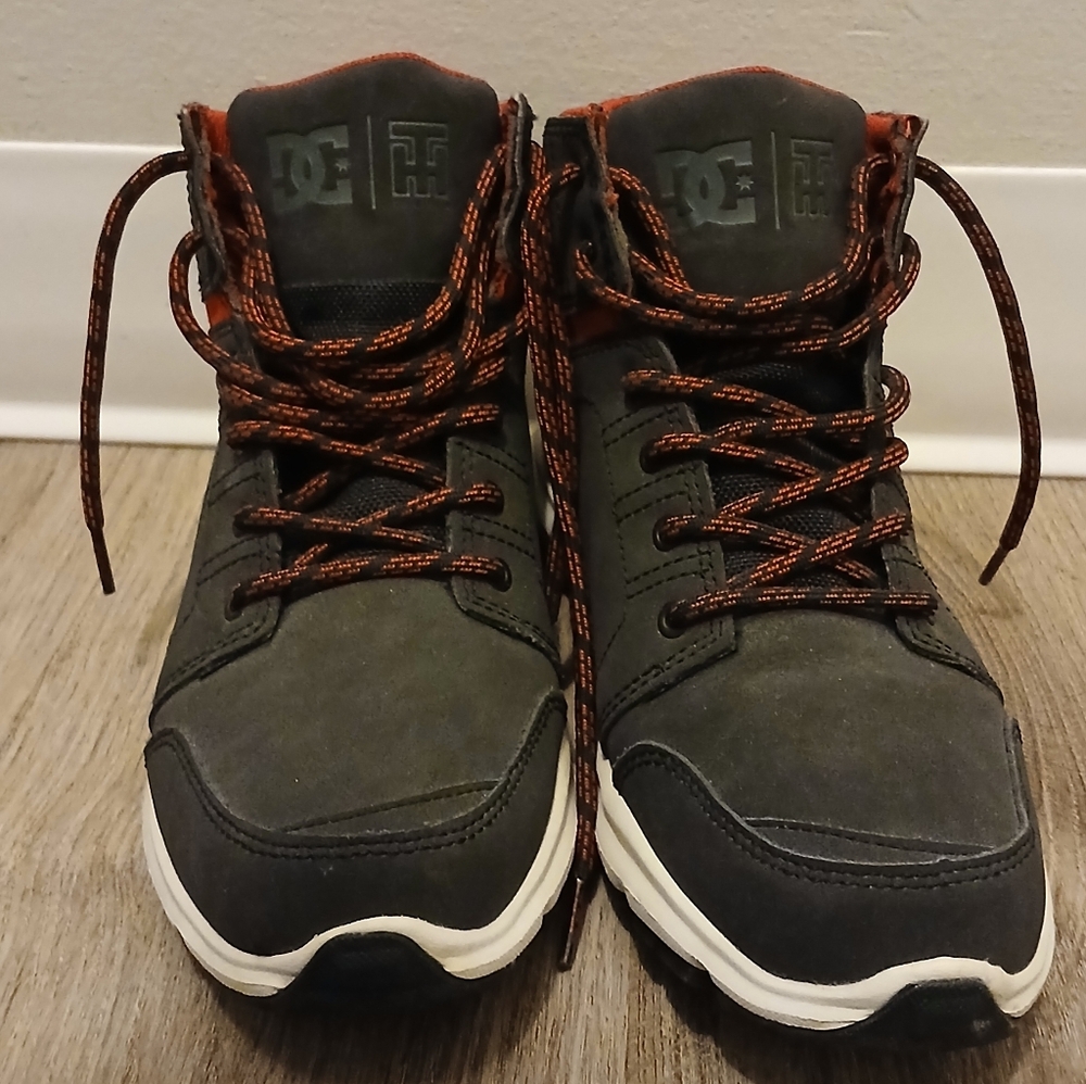 DC Men's High-Top Sneakers in Olive Green with Orange Laces